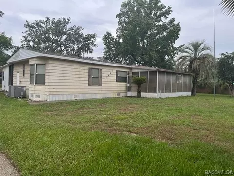 7448 W Miss Maggie Dr, Homosassa, FL 34448