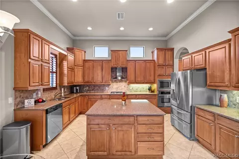 Kitchen - 1364 N Skyhawk Pt, Hernando, FL 34442 photo 2 of 6