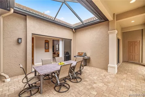 Exterior - 1364 N Skyhawk Pt, Hernando, FL 34442 photo 8 of 21