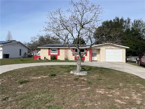 86 S Lincoln Ave, Beverly Hills, FL 34465
