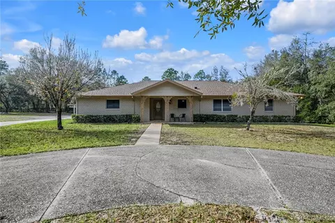 Exterior - 2186 N Fatima Ave, Hernando, FL 34442 photo 2 of 15