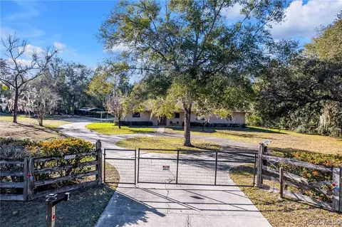 Exterior - 2186 N Fatima Ave, Hernando, FL 34442 photo 13 of 15