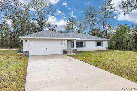 3096 W Bedford Ln, Citrus Springs, FL 34433