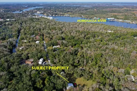 10440 W Yulee Dr, Homosassa, FL 34448