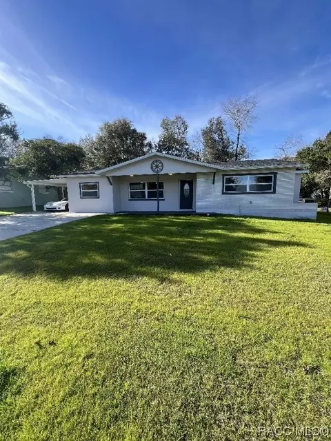 56 S Jeffery St, Beverly Hills, FL 34465