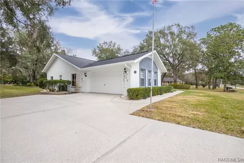 425 E Lancaster St, Lecanto, FL 34461 photo 3