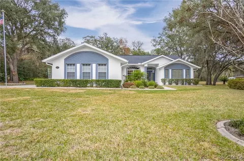 425 E Lancaster St, Lecanto, FL 34461 photo 2