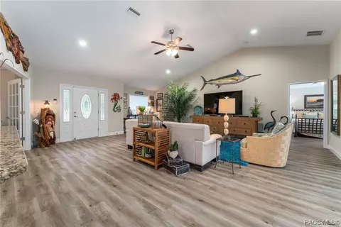 303 W Liberty St, Hernando, FL 34442 photo 5