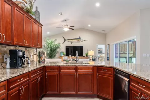 303 W Liberty St, Hernando, FL 34442 photo 21
