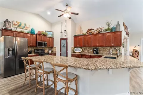 303 W Liberty St, Hernando, FL 34442 photo 6