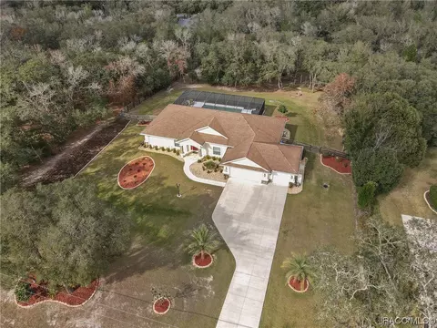 303 W Liberty St, Hernando, FL 34442 photo 3
