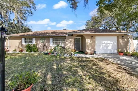 1 New Florida Ave, Beverly Hills, FL 34465