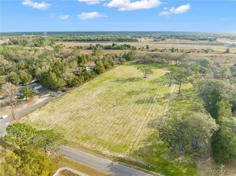 6657 S Pine Meadow Ave, Homosassa, FL 34446