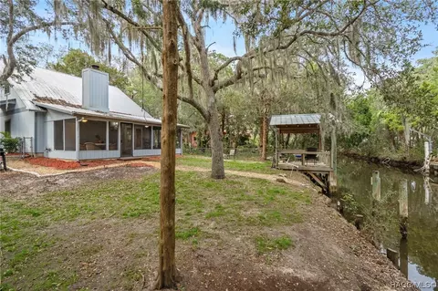 6859 S Mason Creek Rd, Homosassa, FL 34448