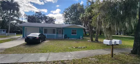 614 NE 11th St, Crystal River, FL 34428