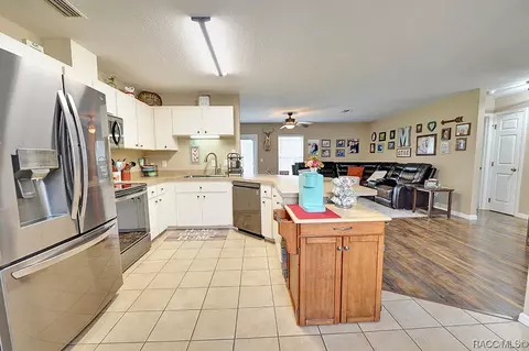 6006 E Willow St, Inverness, FL 34452 photo 9