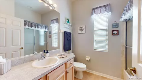 Bath - 2865 N Folkestone Loop, Hernando, FL 34442 photo 2 of 2