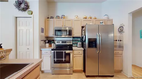 Kitchen - 2865 N Folkestone Loop, Hernando, FL 34442 photo 6 of 6