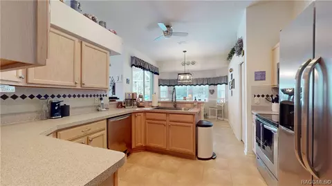 Kitchen - 2865 N Folkestone Loop, Hernando, FL 34442 photo 1 of 6