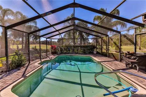 Exterior - 250 E Hartford St, Hernando, FL 34442 photo 4 of 9
