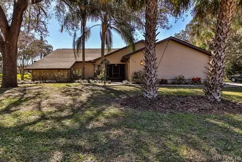 250 E Hartford St, Hernando, FL 34442