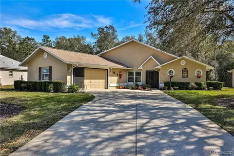 2730 N Brentwood Cir, Lecanto, FL 34461