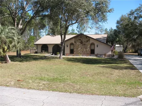 6009 N Maroon Way, Beverly Hills, FL 34465