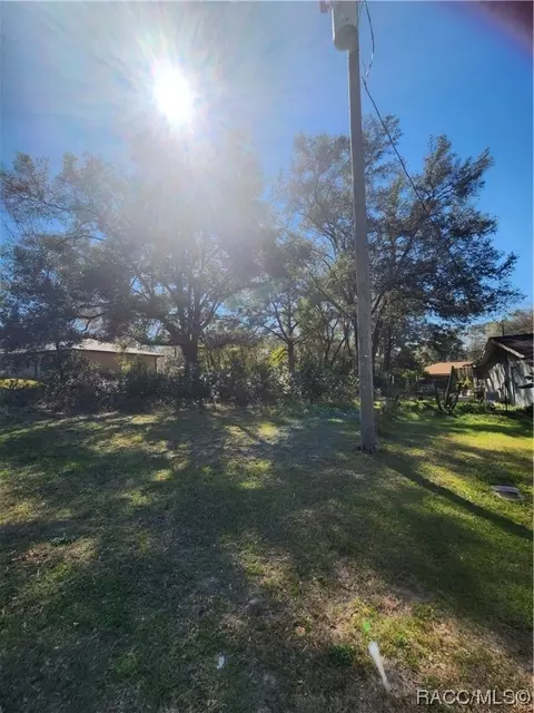 9034 N Santos Dr, Citrus Springs, FL 34434