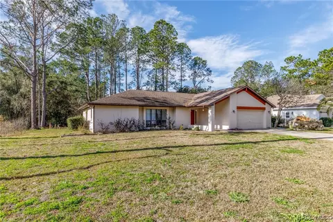 14 Hawthorne Ct, Homosassa, FL 34446