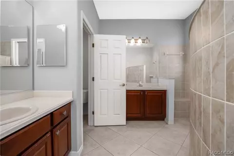 Bath - 1784 W Laurel Glen Path, Hernando, FL 34442 photo 2 of 6