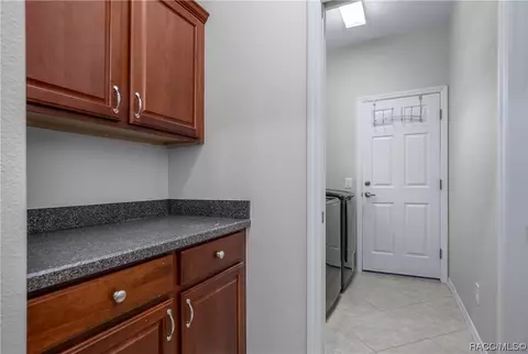 Kitchen - 1784 W Laurel Glen Path, Hernando, FL 34442 photo 5 of 5