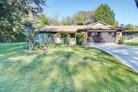 5 Hemlock Ct S, Homosassa, FL 34446