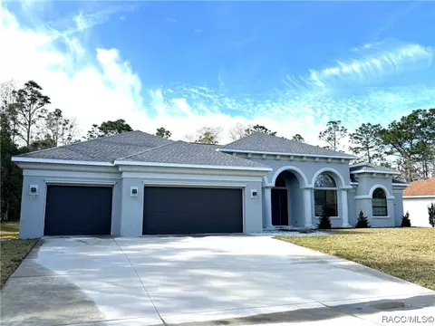 4 Nicotiana Ct, Homosassa, FL 34446