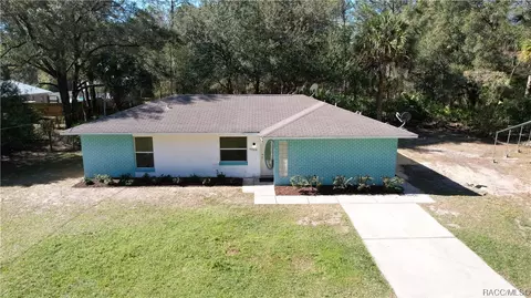 8500 N Sue Marie Pt, Crystal River, FL 34428