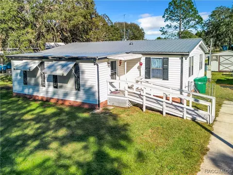 825 N Maynard Ave, Lecanto, FL 34461 photo 3