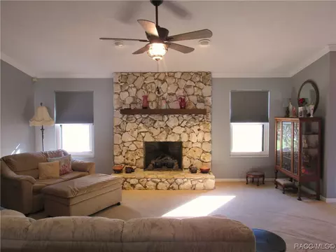 Living - 3210 SE 25th Ave, Ocala, FL 34471 photo 4 of 7