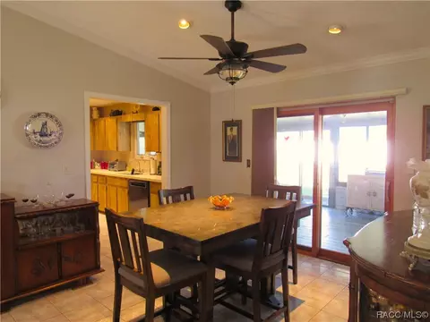 Dining - 3210 SE 25th Ave, Ocala, FL 34471 photo 2 of 3