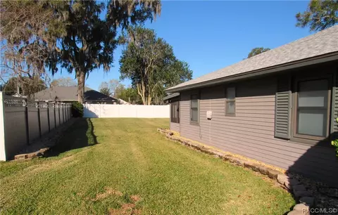 Exterior - 3210 SE 25th Ave, Ocala, FL 34471 photo 9 of 12