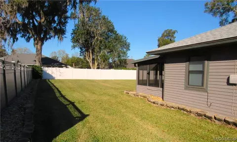 Exterior - 3210 SE 25th Ave, Ocala, FL 34471 photo 10 of 12