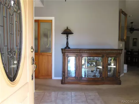 Living - 3210 SE 25th Ave, Ocala, FL 34471 photo 2 of 7