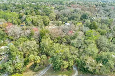 175 Park St, Inglis, FL 34449