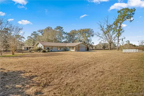 Exterior - 10024 SW 65th Ter, Ocala, FL 34476 photo 11 of 14