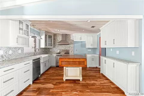 Kitchen - 10024 SW 65th Ter, Ocala, FL 34476 photo 1 of 2