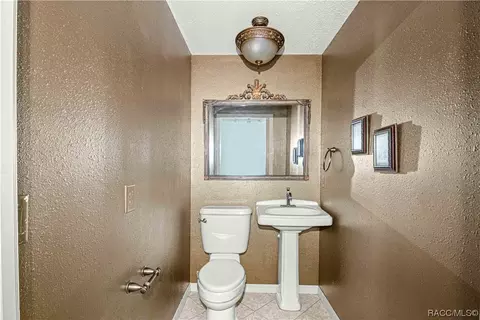 Bath - 10024 SW 65th Ter, Ocala, FL 34476 photo 2 of 2