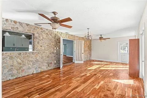 Living - 10024 SW 65th Ter, Ocala, FL 34476 photo 2 of 2