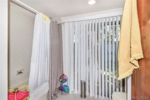 Bath - 7500 Delaware Dr, Weeki Wachee, FL 34607 photo 5 of 5