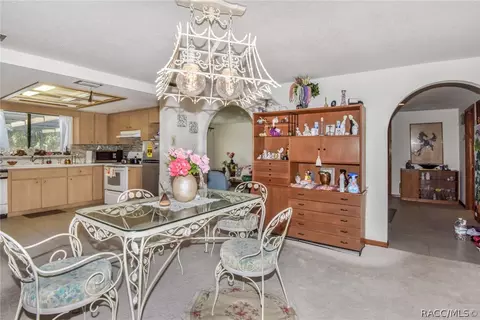 Dining - 7500 Delaware Dr, Weeki Wachee, FL 34607 photo 3 of 4