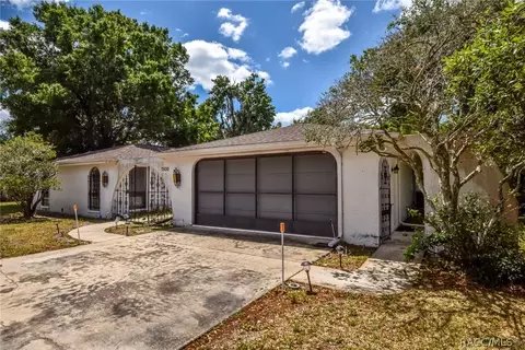 Exterior - 7500 Delaware Dr, Weeki Wachee, FL 34607 photo 9 of 13