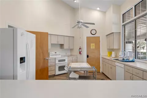 Kitchen - 3738 E Lake Todd Dr, Hernando, FL 34442 photo 4 of 4
