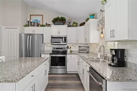 Kitchen - 3738 E Lake Todd Dr, Hernando, FL 34442 photo 2 of 4